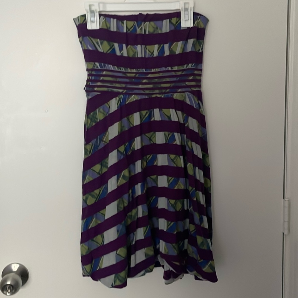 Women’s strapless dress